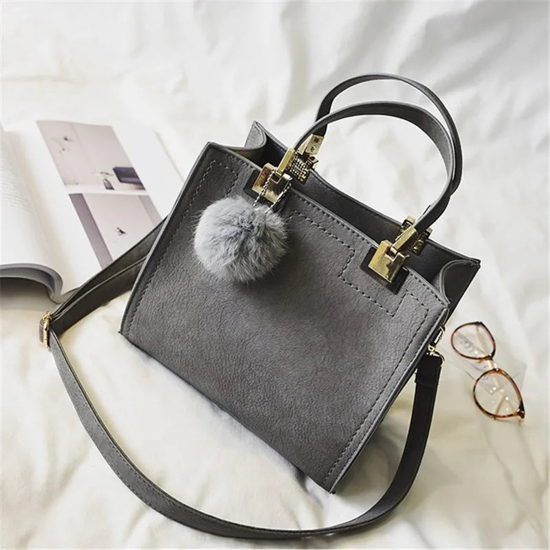 Borsa a mano con tracolla casual in pelle scamosciata da donna - Borsa a mano ATREND