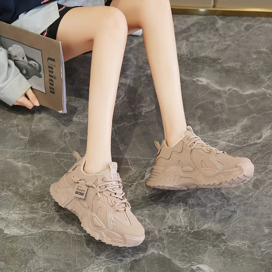 Sneakers casual con plateau in PU traspirante da donna