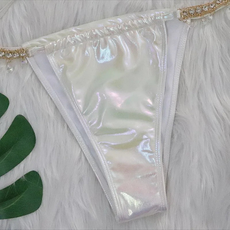 Bikini due pezzi reggiseno e mutande con catena da donna