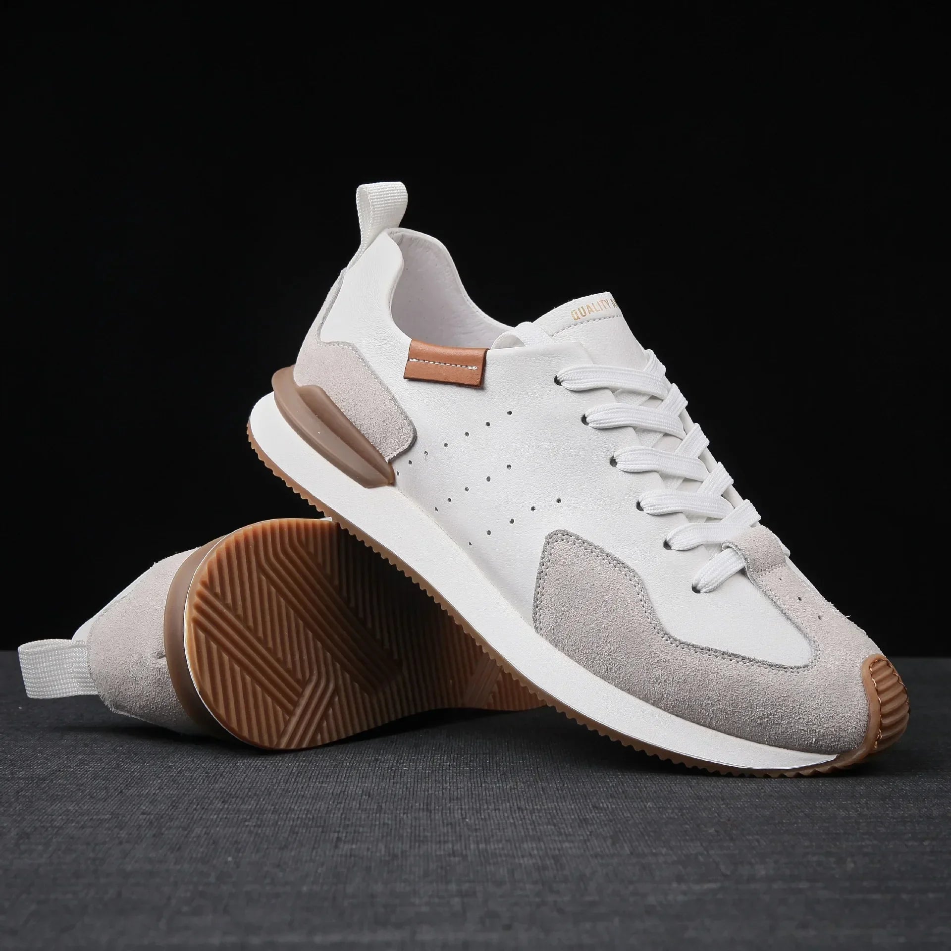 Sneakers casual patchwork in pelle PU e velluto unisex