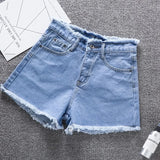 Pantaloncini di jeans con bordi ruvidi da donna - Pantaloncini di jeans donna ATREND