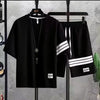 Set coordinato casual maglietta con maniche corte e pantaloncino da uomo