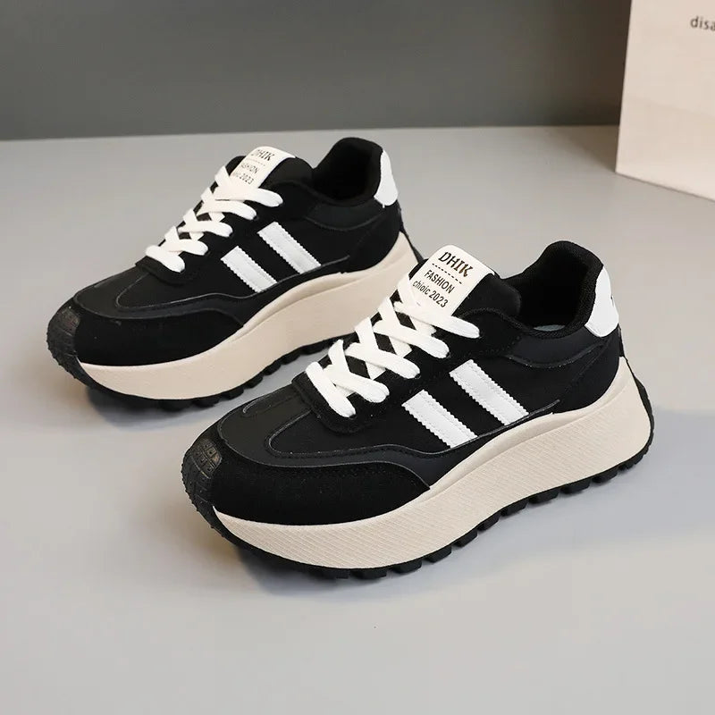 Sneakers casual outdoor vintage con lacci da donna - Sneakers donna ATREND