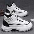 Sneakers casual con suola in gomma e chiusura a lacci da uomo