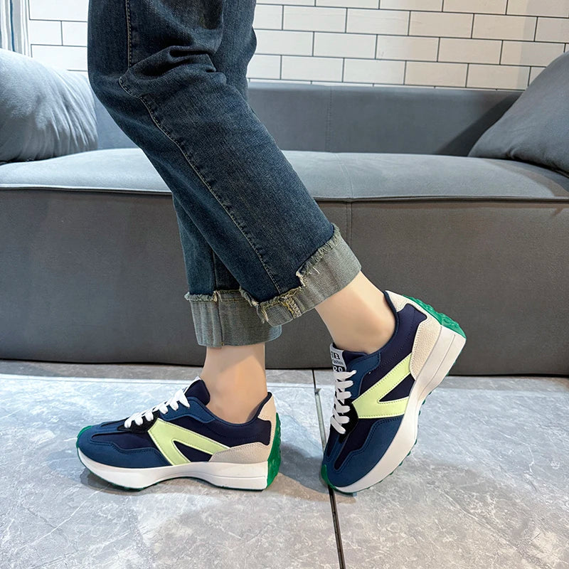 Sneakers casual outdoor con lacci da donna - Sneakers donna ATREND