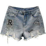 Pantaloncini di jeans strappati con stampa a lettere da donna - Pantaloncini di jeans donna ATREND