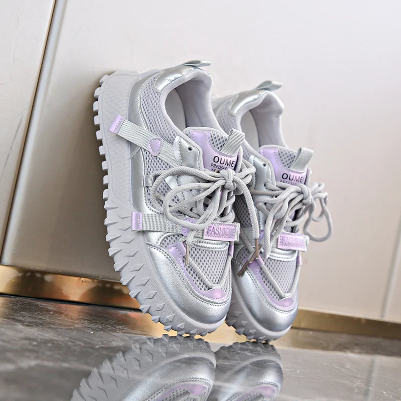 Sneakers casual traspiranti con lacci da donna - Sneakers donna ATREND