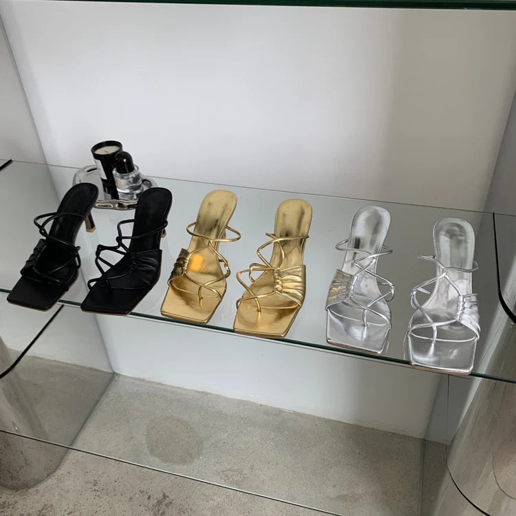 Sandali con fascia geomterica e punta quadrata da donna - Sandali donna ATREND