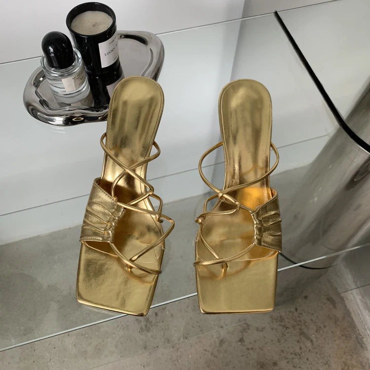 Sandali con fascia geomterica e punta quadrata da donna - Sandali donna ATREND