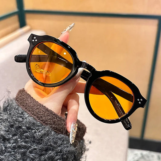 Occhiali da sole rotondi bicolor con lenti trasparenti e colorate unisex - Occhiali da sole unisex ATREND