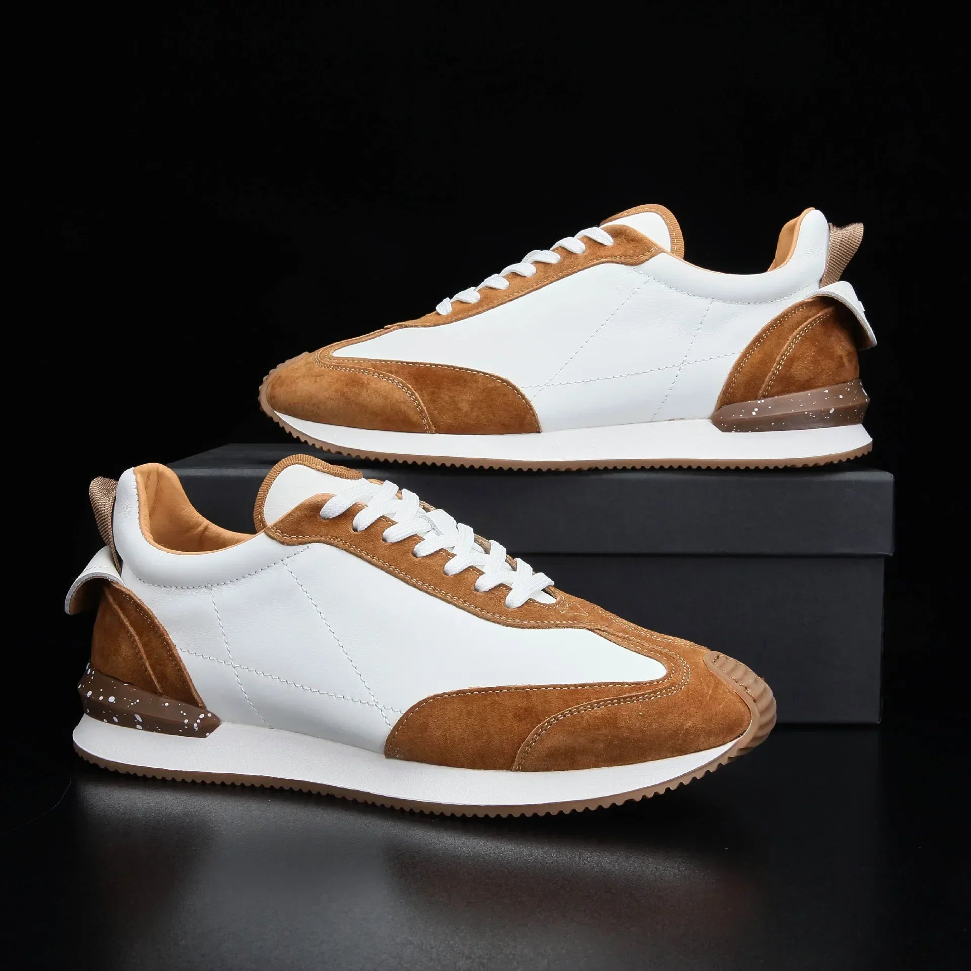 Sneakers casual patchwork in pelle PU e velluto unisex