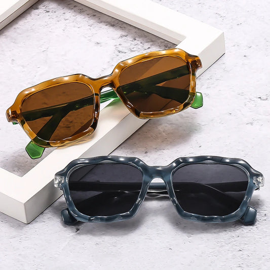 Occhiali da sole vintage con montatura a doppio colore e lenti scure da donna - Occhiali da sole donna ATREND