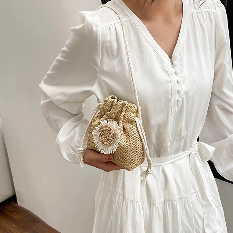 Borsa a tracolla a sacco con fiore da donna - Borsa a tracolla ATREND