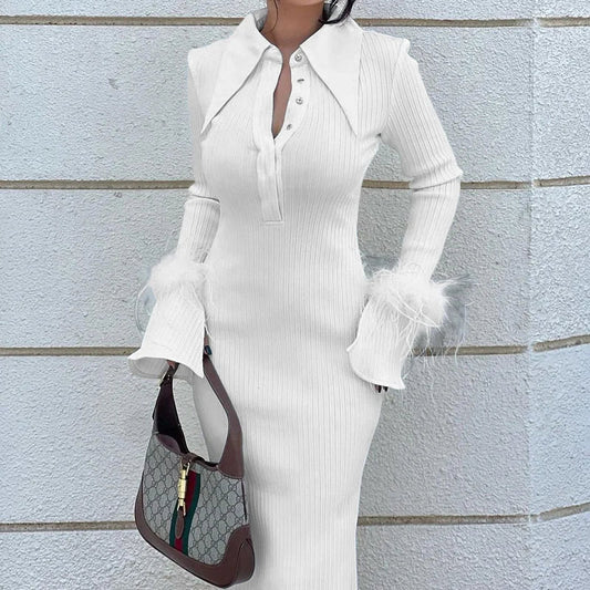 Abito lungo a maniche lunghe con piume da donna ATREND