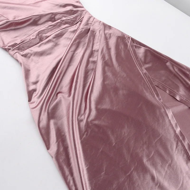Abito lungo in raso con spacco laterale e scollo alto da donna ATREND