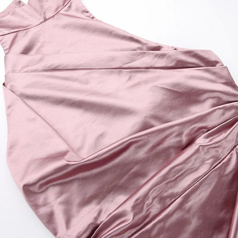 Abito lungo in raso con spacco laterale e scollo alto da donna ATREND