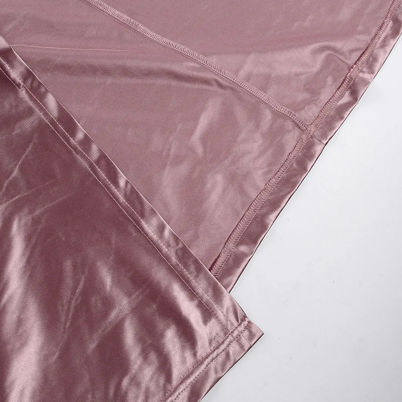 Abito lungo in raso con spacco laterale e scollo alto da donna ATREND