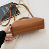 Borsa a mano casual con tracolla in pelle sintetica da donna ATREND