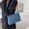 Borsa a spalla con tracolla a catena in denim trapuntato da donna ATREND