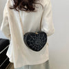 Borsa a tracolla con catena a forma di cuore in pelle PU con disegno a ragnatela da donna ATREND