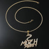 Collana con ciondolo con lettere con brillantini da uomo ATREND