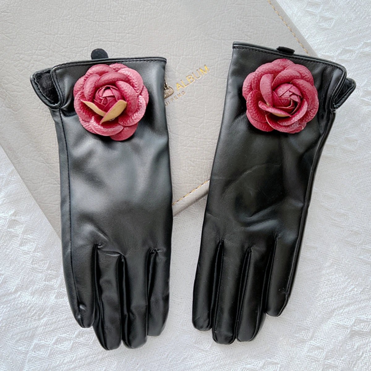 Guanti casual in pelle PU e pelo con fiore da donna - Guanti donna ATREND