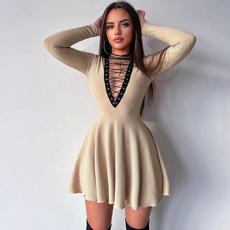 Mini abito a maniche lunghe plissettato da donna ATREND