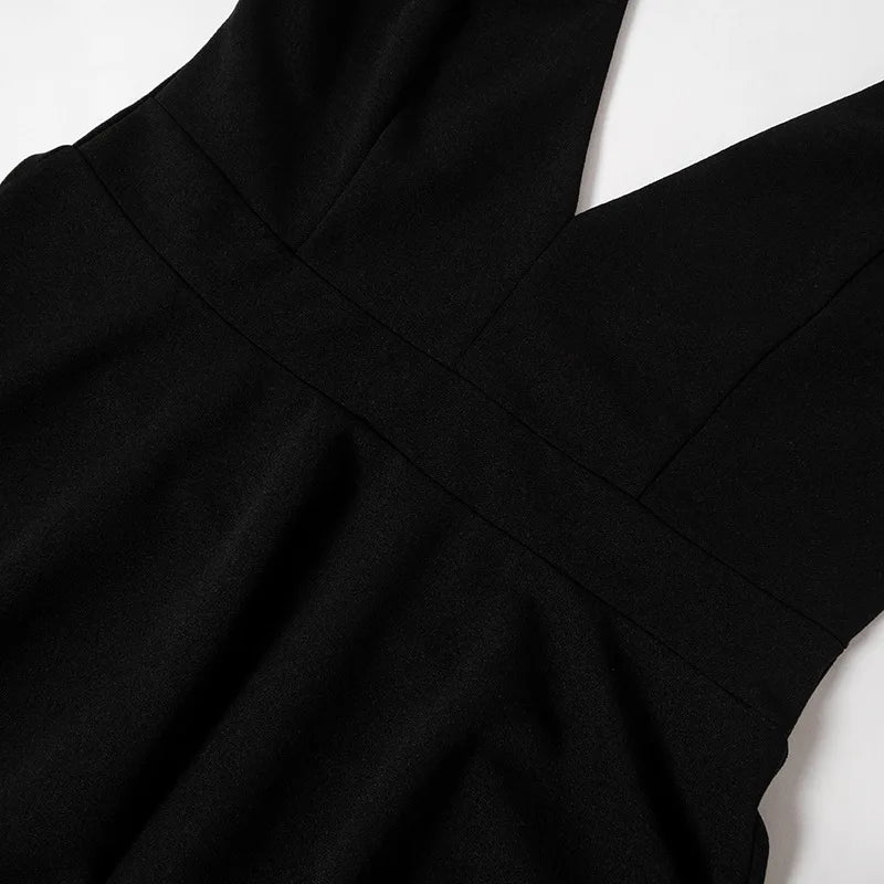 Mini abito a trapezio con scollo a V scavato da donna ATREND