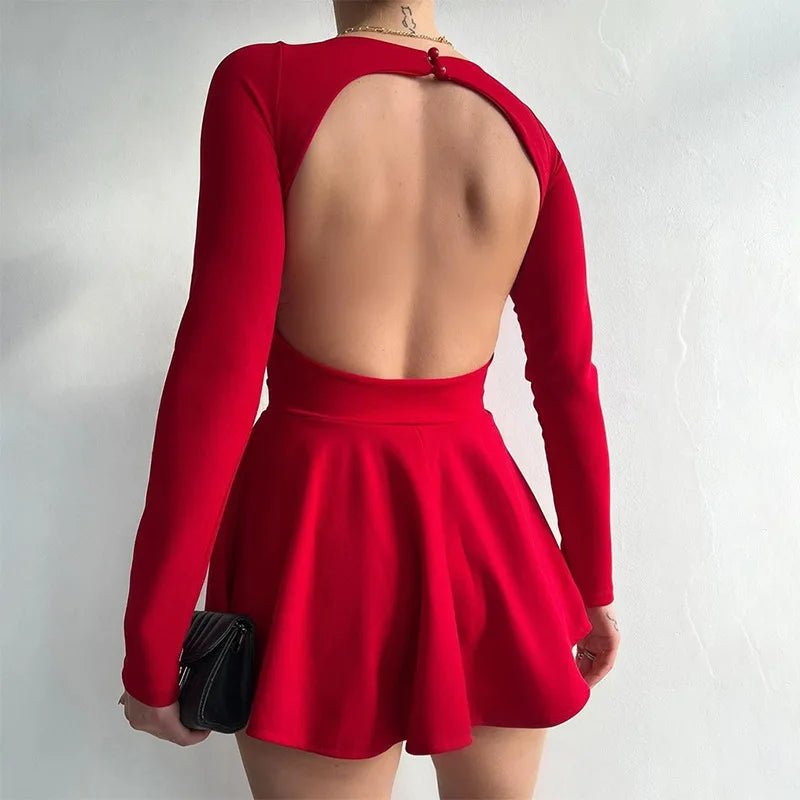 Mini abito a trapezio con scollo a V scavato da donna ATREND