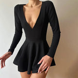 Mini abito a trapezio con scollo a V scavato da donna ATREND
