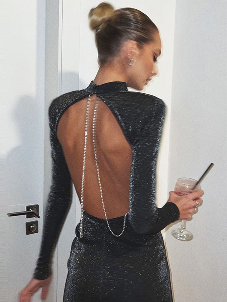 Mini abito satinato scavato a maniche lunghe con catena - Abbigliamento Abiti ATREND