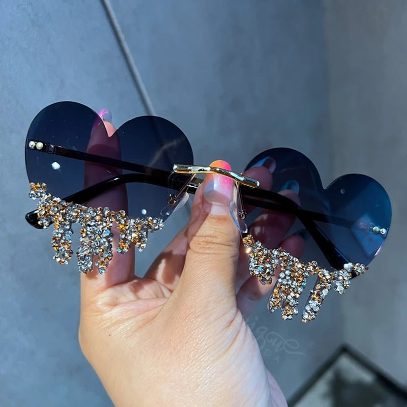 Occhiali da sole a forma di cuore con brillantini da donna - occhiali ATREND