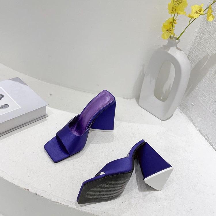 Sandali in seta con tacco pyramid da donna - Sandali ATREND