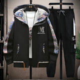 Set coordinato felpa e pantaloni con lettere e bordo a contrasto da uomo ATREND