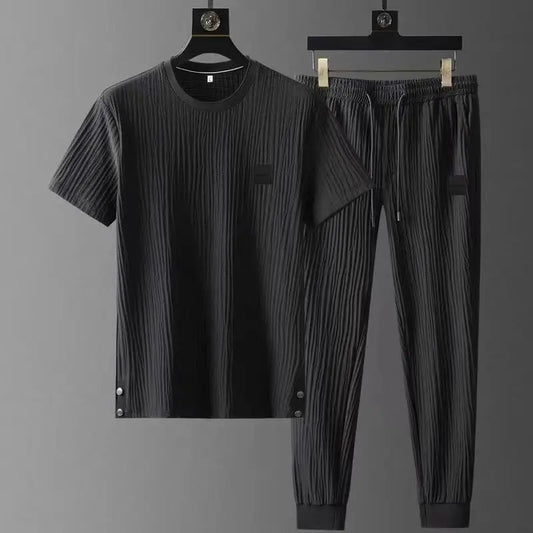 Set coordinato maglietta a maniche corte e pantaloni plisettati da uomo ATREND