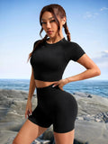 Set coordinato sportivo top corto e pantaloncini da donna ATREND